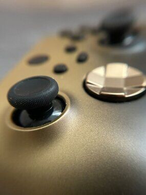 Wireless Xbox Controller Gold Gradient Design Bluetooth Connectivity